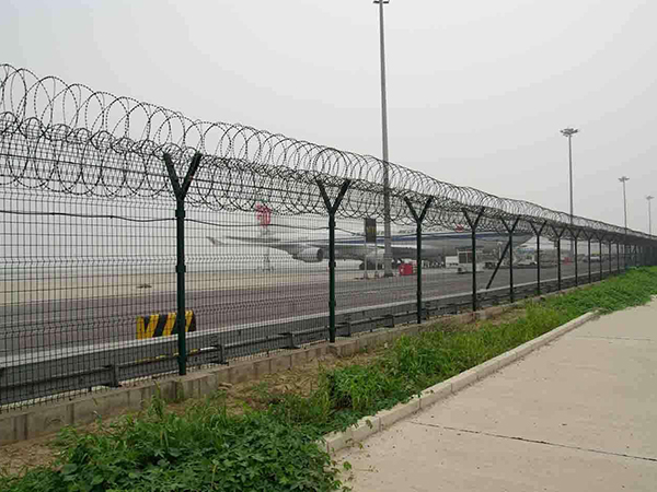 机场护栏网图片4