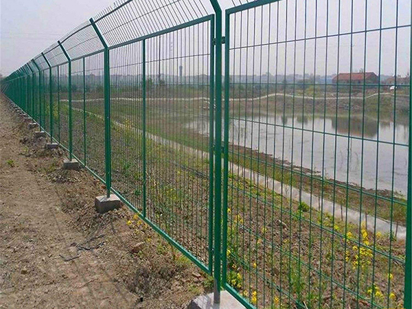 圈地围栏网图片3