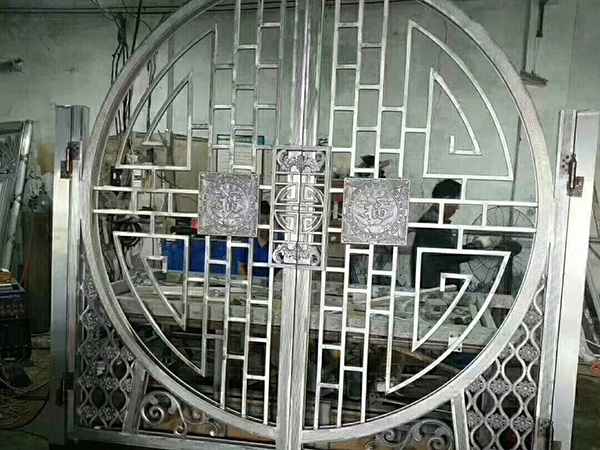 铁艺大门图片2